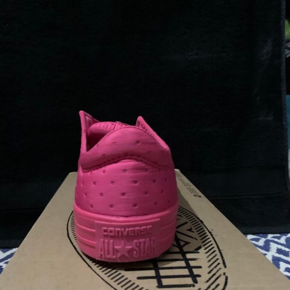 NEW  CONVERSE 8.5 MADISON NEOPRENE OX VIVID PINK - Picture 3 of 9